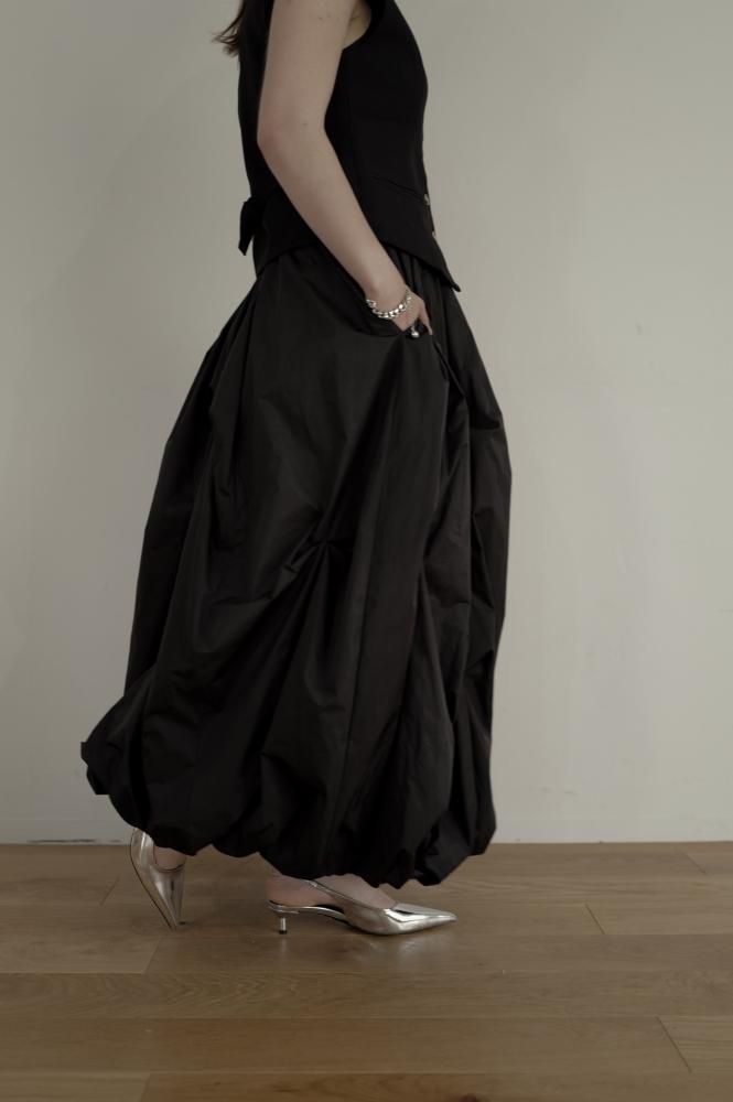 Air Balloon Skirt<br>[WHITE/BLACK]