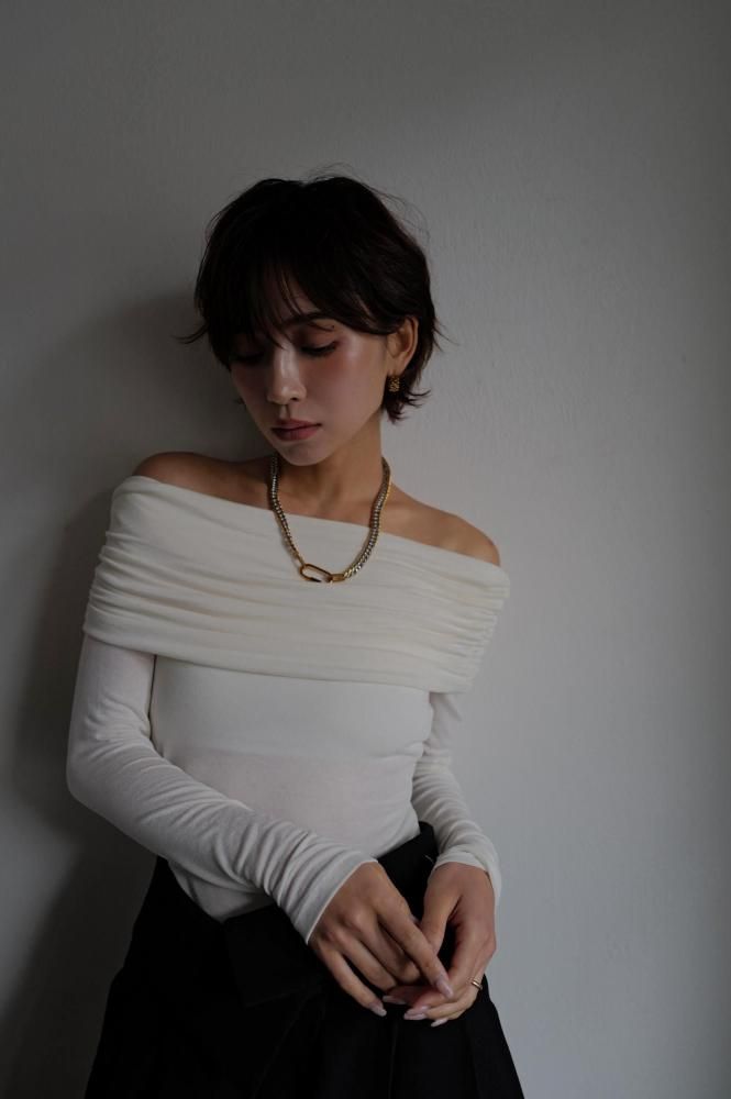 Drape Off Shoulder Tops[OFFWHITE/BLACK]