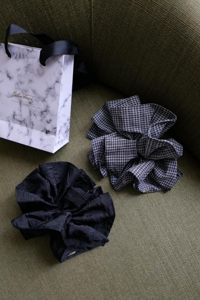 MIDASTOUCH<br>ボリュームラッフルシュシュ[CHECK/BLACK]